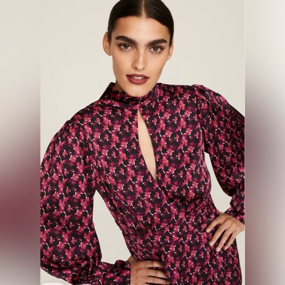 Ronny Kobo Collection Black and Pink Floral Long Sleeve Dress missing button - Picture 5 of 15